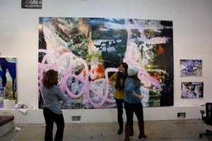Students and Susanna White in Marilyn Minter's studio<br />Photo: Robert Knight